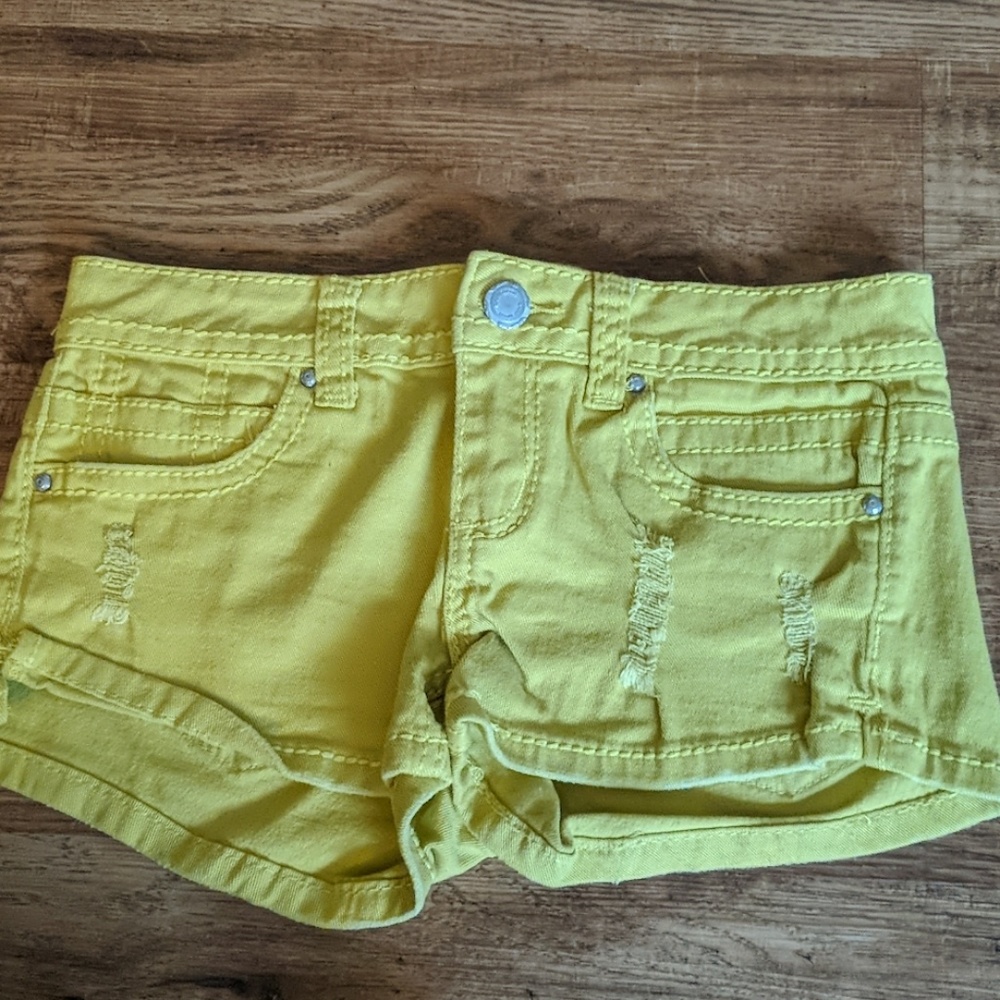 Almost Famous Shorts